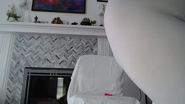 AuroraWillows Adlı Modelin Canlı XXX Sohbeti