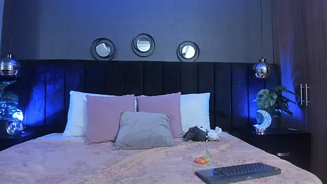 Chat XXX en directo de NEON__666