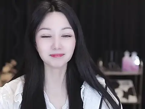 Chat +18 de Nuyoah-77 ao vivo