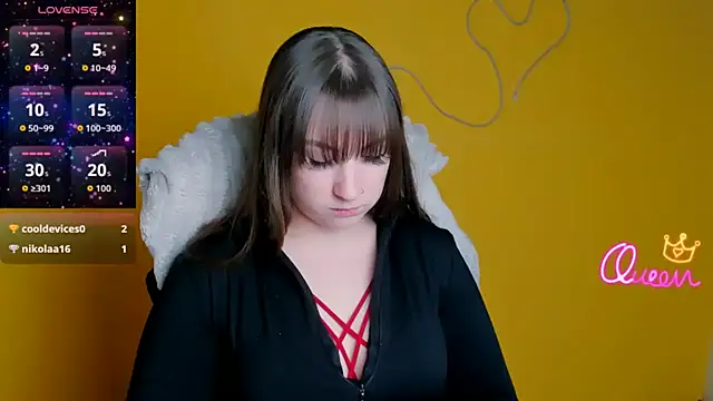 Evelina_GGのライブXXXチャット