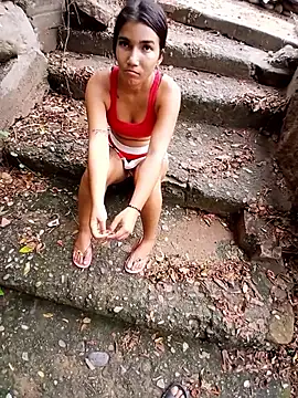 jeltsin3-25: διαδικτυακό σόου στην κάμερα