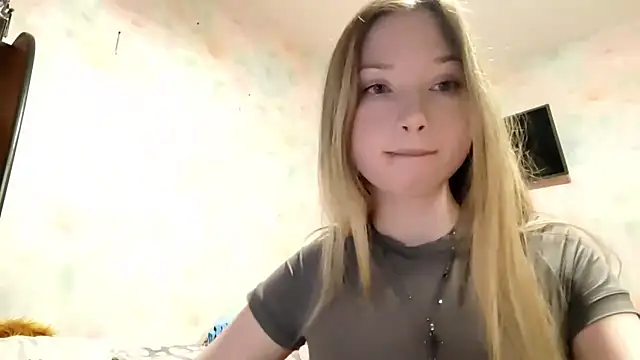 Show modela TiaBIanks na web-kameri