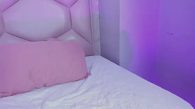 Chat XXX en directo de Bay_Cooper