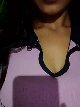 Nimisha-Basu Adlı Modelin Web Kamerası Şovu