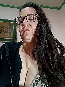 Chat XXX en directo de HAIRY_PUSSY_BIG