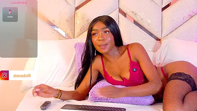 AlanaDollのライブXXXチャット