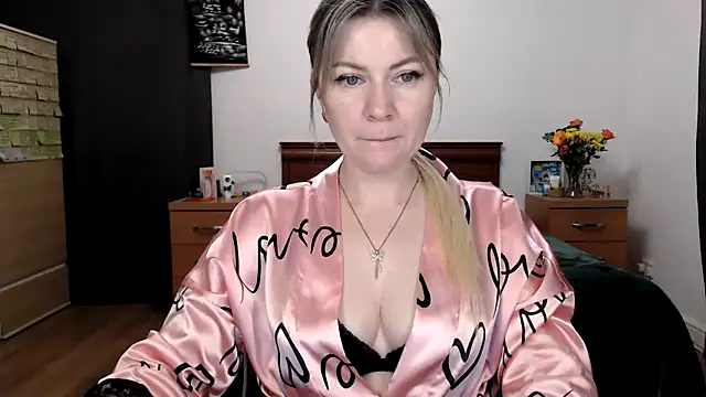 دردشة ParadiseAlina الجنسية المباشرة