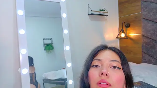 Chat XXX en directo de AnnieRouse__