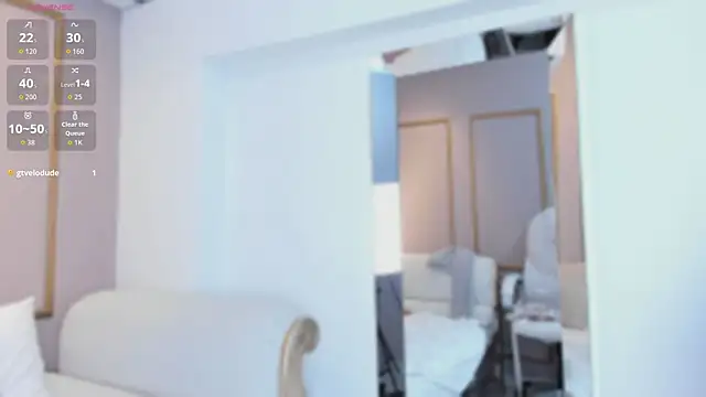 LisaLain – Naživo XXX chat