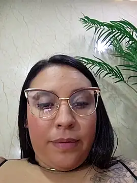 Онлайн чат XXX LizzRouse