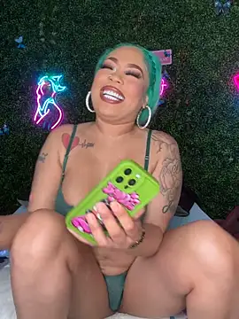 Czat XXX na żywo – RenaThickAss