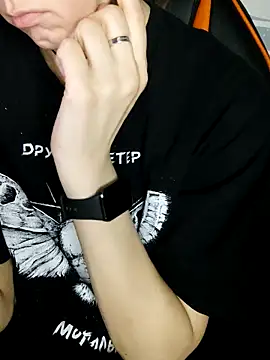 Aashikalaa live XXX chat