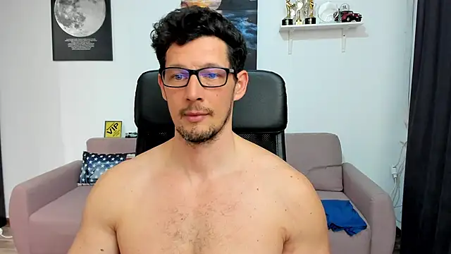 BrutusK08 Chat XXX in diretta