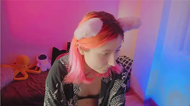 Bloom-fairy's Live XXX Chat