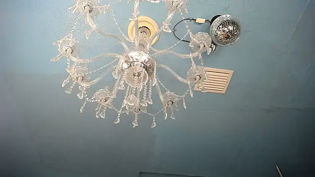 ADRIANNA_FOX 现场XXX聊天