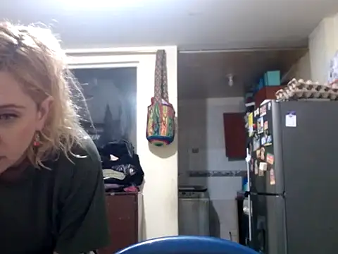 amelie2lov3 现场XXX聊天