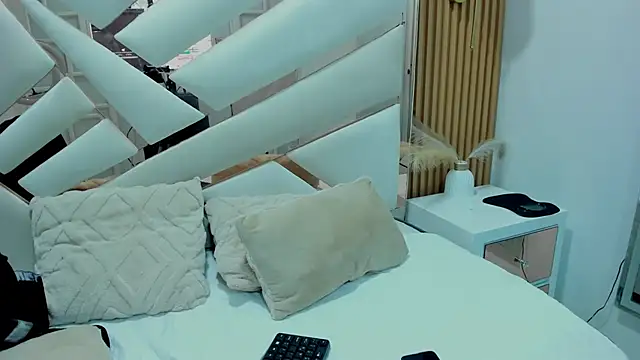 XXX chat uživo modela _Curly_Beauty