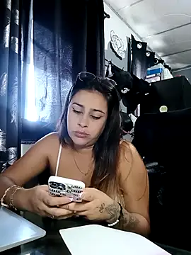 XXX chat uživo modela MariBelle1