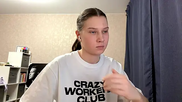 CloudyTube 라이브 XXX 채팅