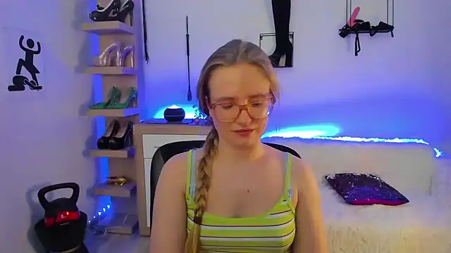 NancyHottie élő XXX-chatje