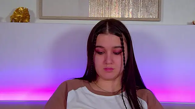 Онлайн чат XXX ChristinaMilton