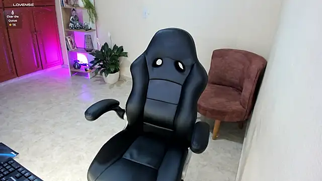 Nathalie_29 Adlı Modelin Canlı XXX Sohbeti