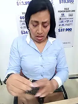 Онлайн чат XXX PAULA20-