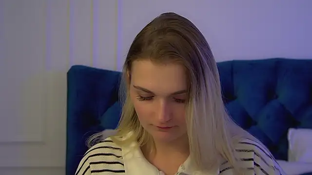 AnnyRaiiのライブXXXチャット