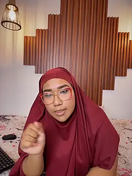 XXX chat uživo modela Desert_queens