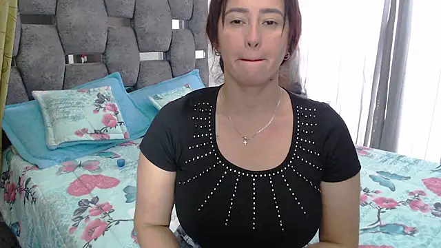 sara_hott_1 Live XXX-chat