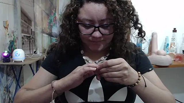 Chat +18 de curly_greeneyed ao vivo