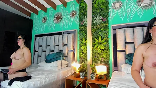 Chat +18 de Mari_cooper1 ao vivo