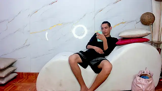 SeecretPartys 即時 XXX 聊天