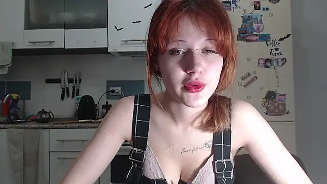 SolarAdrienne Webcam-Show