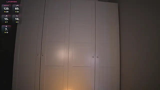 -JuicyMolly- Chat XXX live