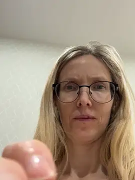 MollyStory's Live XXX Chat