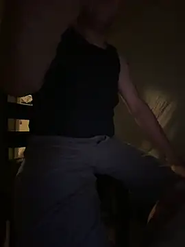 Mikeypnp1494's Live XXX Chat