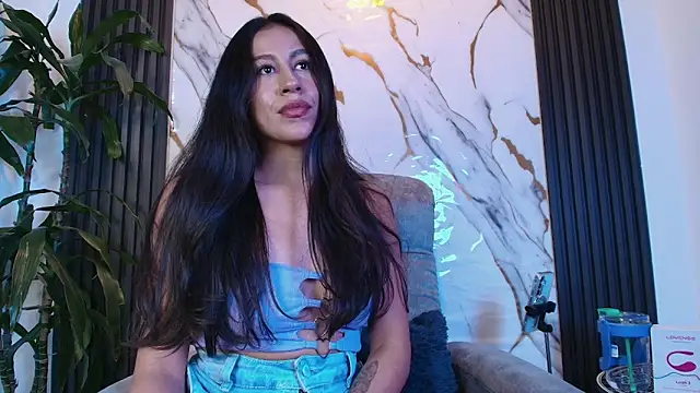 EmiGomez_ Chat XXX live