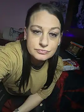 Milfshortcakes' Live XXX Chat