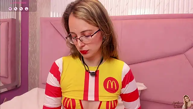 AmbeerWood_ Live XXX-chat