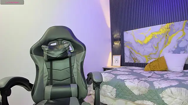 Dark_Desiree18のウェブカメラショー