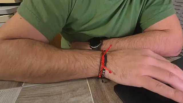 TARKAN1のライブXXXチャット