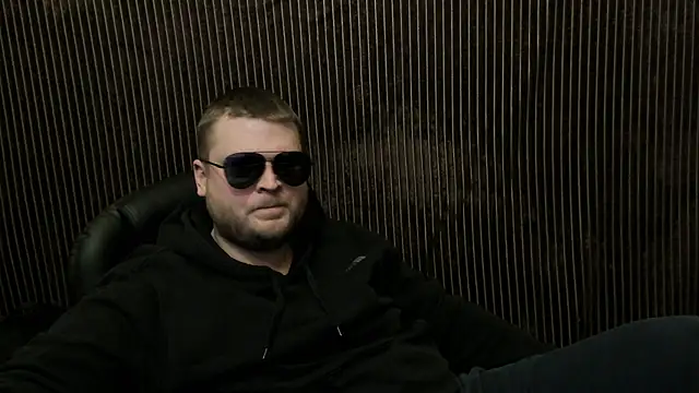 FindomDom élő XXX-chatje