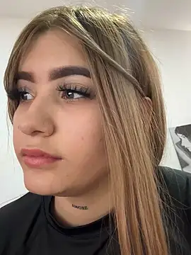 Chat XXX en directo de akirahattori