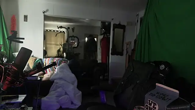 Pokazy przed kamerką – MasterDaddyCool