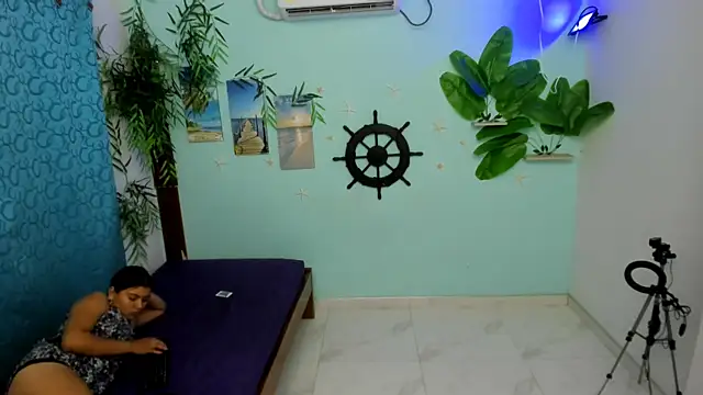 eladyrous98 élő XXX-chatje