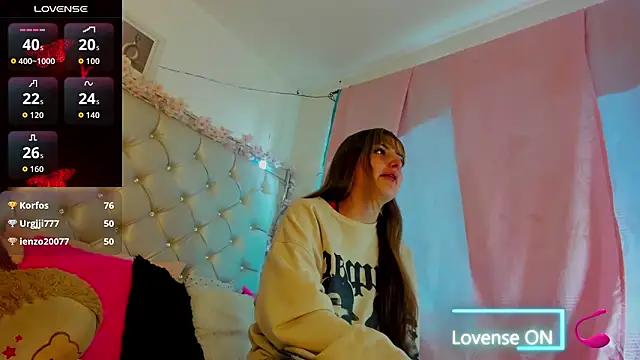 Chat +18 de maddy02_02 ao vivo