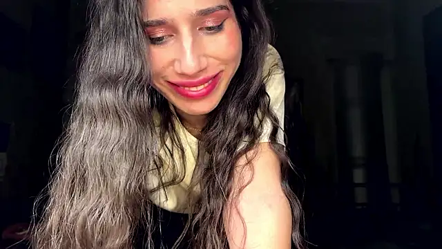 Yesmymia: απευθείας συνομιλία ΧΧΧ