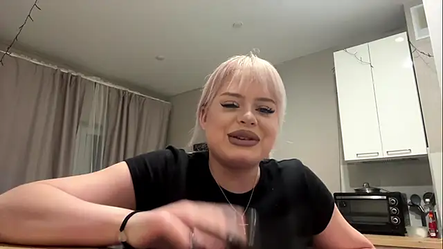 Lollyjollm élő XXX-chatje