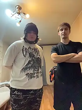 desiredude9 Show in webcam